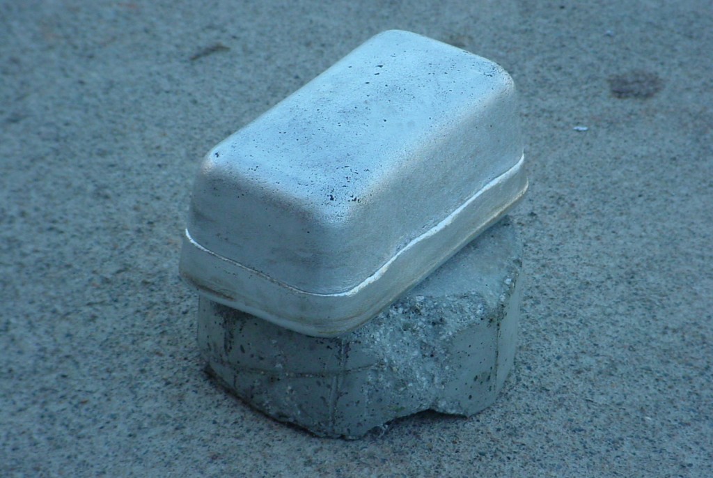 An aluminum ingot